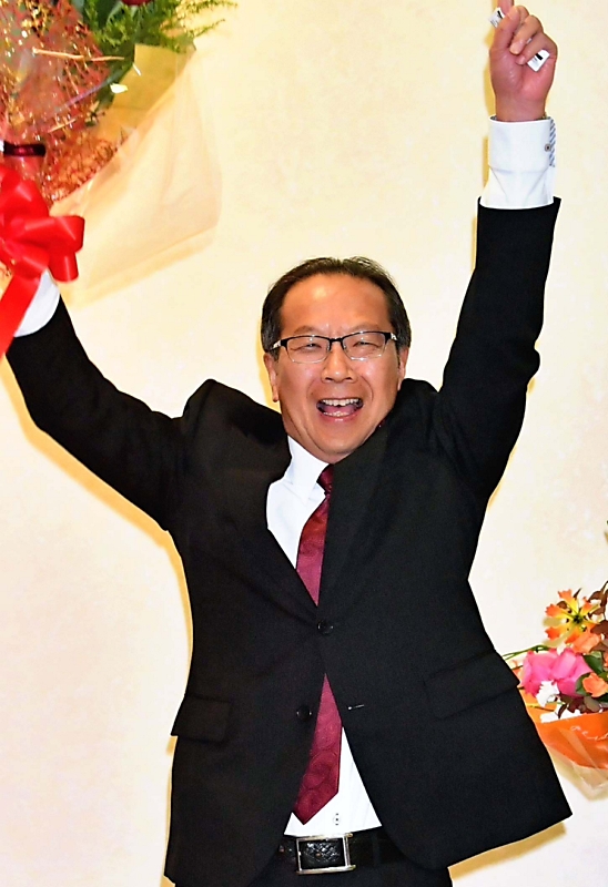 中野市長に湯本氏初当選 県内市長選で現職３連敗 信毎web 信濃毎日新聞