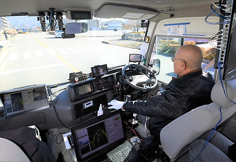 自動運転バス 出発 塩尻で実証運行 信毎web 信濃毎日新聞