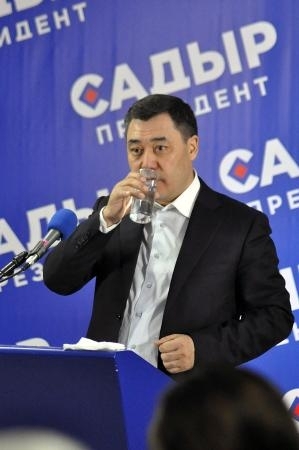 キルギス大統領にジャパロフ氏 繰り上げ選で当選、権限強化へ|信濃毎日新聞デジタル 信州・長野県のニュースサイト