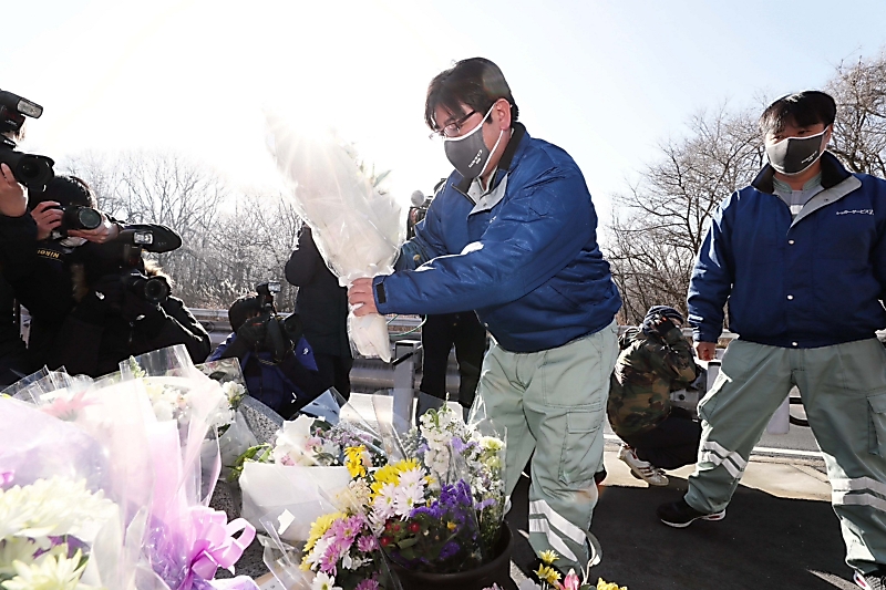 格安バスツアー事故で15人死亡の大惨事 契約書の雛形 書式 書き方が無料 弁護士監修400種類 マイ法務