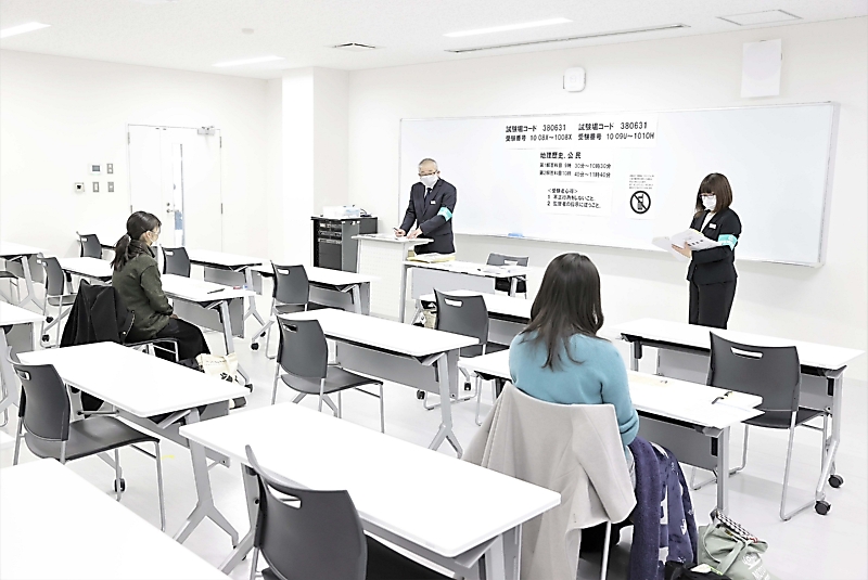 大学共通テスト第２日程 県内では長野と駒ヶ根で計５２人志願 信毎web 信濃毎日新聞