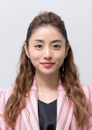 石原さとみさんがコロナ感染 事務所「症状なく今週末に復帰」｜信濃