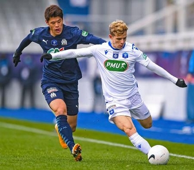 植田直通がニームで初出場 サッカー フランス杯 信濃毎日新聞デジタル 信州 長野県のニュースサイト