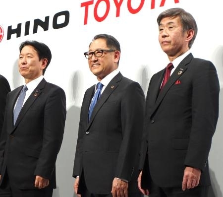 トヨタといすゞ 再び資本提携 日野含め商用車国内シェア８割 信毎web 信濃毎日新聞