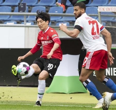 独2部ハノーバーの原口が2得点 室屋アシスト チームは引き分け 信濃毎日新聞デジタル 独2部ハノーバーの原口が2得点 室屋アシスト チームは引き分け 信濃毎日新聞デジタル