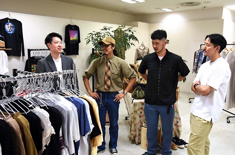 〈移住のトビラ〉諏訪地方の仲間らと古着店オープンへ　首都圏のアパレル店で勤務経験の向井さん | 信毎web - Vimarsana News