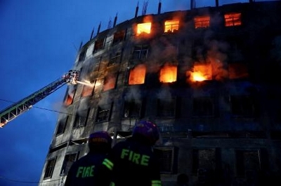 バングラ工場火災５０人死亡 首都ダッカ郊外 信濃毎日新聞デジタル 信州 長野県のニュースサイト