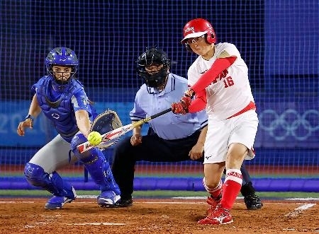 日本、イタリアに快勝し3連勝 ソフトボール・24日|信濃毎日新聞デジタル 信州・長野県のニュースサイト
