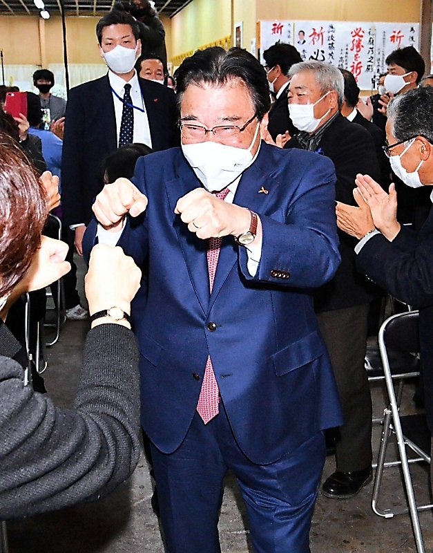 ２区下条みつ氏当確 ４区後藤茂之氏当確 信濃毎日新聞デジタル