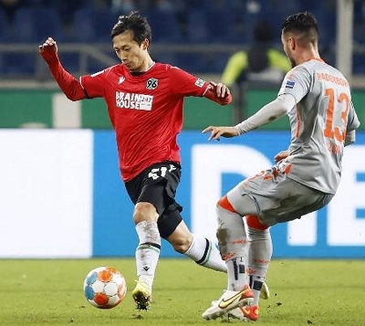 ドイツ2部 室屋成がフル出場 サッカー ハノーバー所属 信濃毎日新聞デジタル 信州 長野県のニュースサイト ドイツ2部 室屋成がフル出場 サッカー ハノーバー所属 信濃毎日新聞デジタル 信州 長野県のニュースサイト