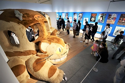 ネコバスが迎える わくわくワールド 「ジブリパークとジブリ展」長野で
