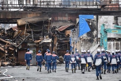 旦過市場の火災で実況見分 福岡県警と消防 原因調査 信濃毎日新聞デジタル 信州 長野県のニュースサイト