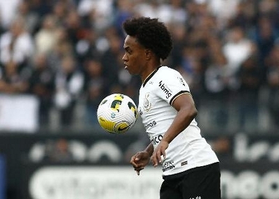 ビリアン 脅迫受けて退団 サッカーブラジル代表として活躍 信濃毎日新聞デジタル 信州 長野県のニュースサイト
