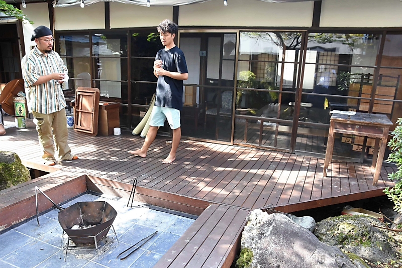 茅野市のゲストハウス「浮木」が30日に新装オープン 「住民向け」を意識し、存続懸け再出発|信濃毎日新聞デジタル 信州・長野県のニュースサイト