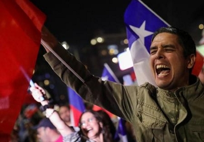 チリ 新憲法草案を否決 国民投票 左派政権に打撃 信濃毎日新聞デジタル 信州 長野県のニュースサイト