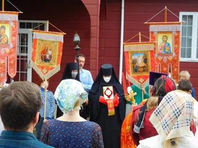 日本唯一のロシア正教女子修道院、ウクライナ侵攻に複雑な思い 「宗教に国籍や民族は関係ない」|信濃毎日新聞デジタル 信州・長野県のニュースサイト