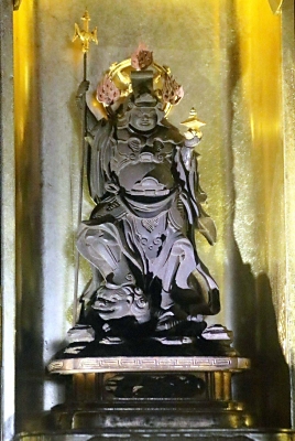 上杉謙信ゆかりの秘仏を公開 須坂市の米子瀧山不動寺で21日まで｜信濃