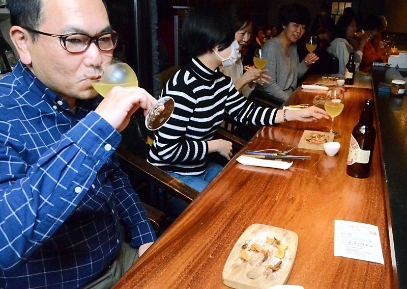  iPhone 6月29日午後6時「現地時間」