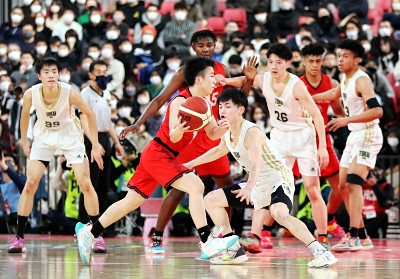 東海大諏訪 バスケ 全国高校バスケ 東海大諏訪女子、4度目の挑戦で初の8強 積極性