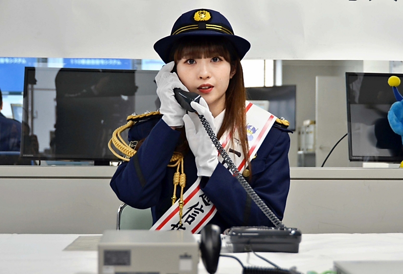 アイドルグループ「仮面女子」の森下舞桜さん、一日通信指令課長 長野