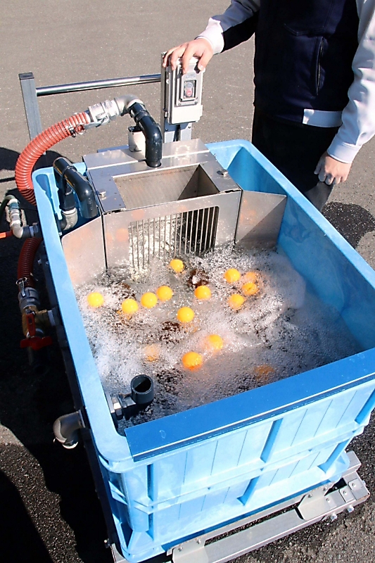 エムケー精工グループのAZx（東京） 傷つきやすい根菜もOKの洗浄機