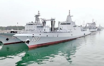 1万トン級ミサイル艦8隻に 中国、2隻正式公開｜信濃毎日新聞