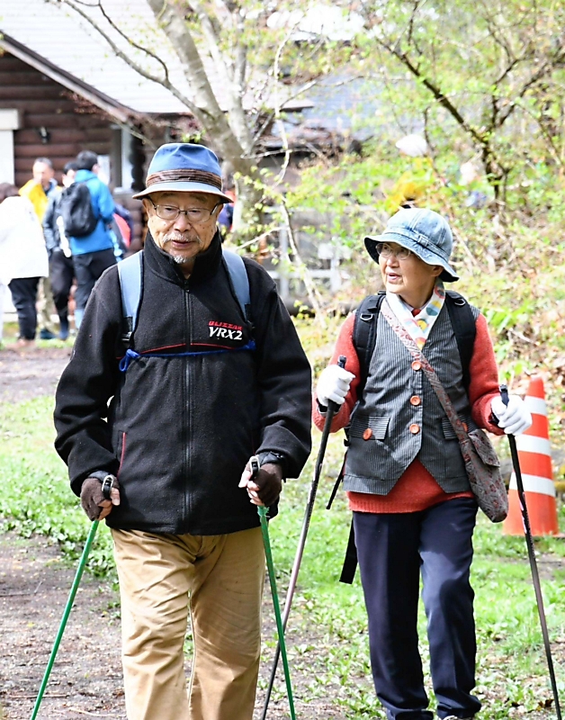 夏山シーズン到来 浅間山で山開き|信濃毎日新聞デジタル 信州・長野県のニュースサイト