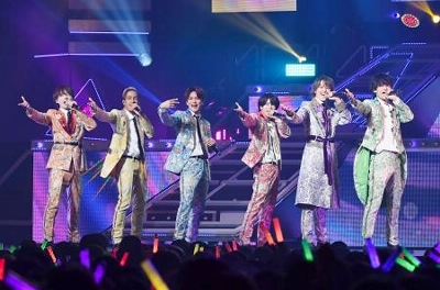 Aぇ！group東京公演 6人全員がメインボーカル｜信濃毎日新聞