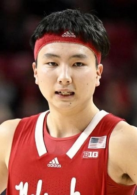 バスケの富永「レベルアップを」 来季も米ネブラスカ大でプレー｜信濃