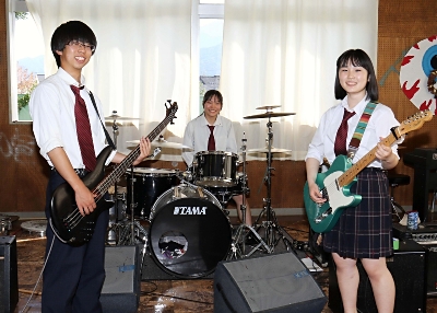 軽音Teens】上伊那農業高生でつくるバンド「とめとぉず」 全国総文祭で