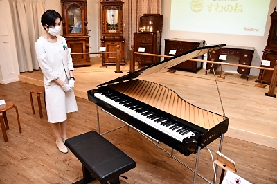 ピアノからオルゴールの音色…世界で唯一の「グランゴール」 下諏訪の