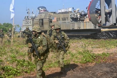 島しょ奪回訓練に陸自参加 米インドネシアの合同軍事演習｜信濃毎日