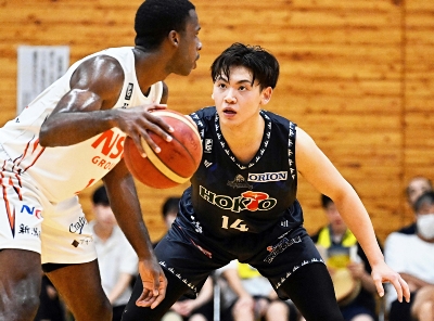精度の高い3点シュートと全力プレー 星野京介（24）信州ブレイブ