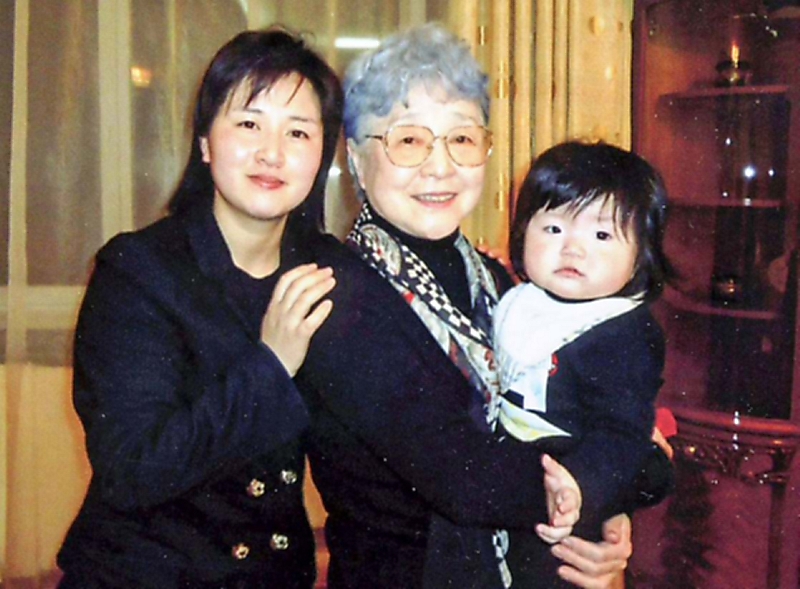 孫と対面 喜びの中に葛藤 「苦難の中に希望を」 〈苦難と希望 私を支えた言葉 横田早紀江〉|信濃毎日新聞デジタル 信州・長野県のニュースサイト