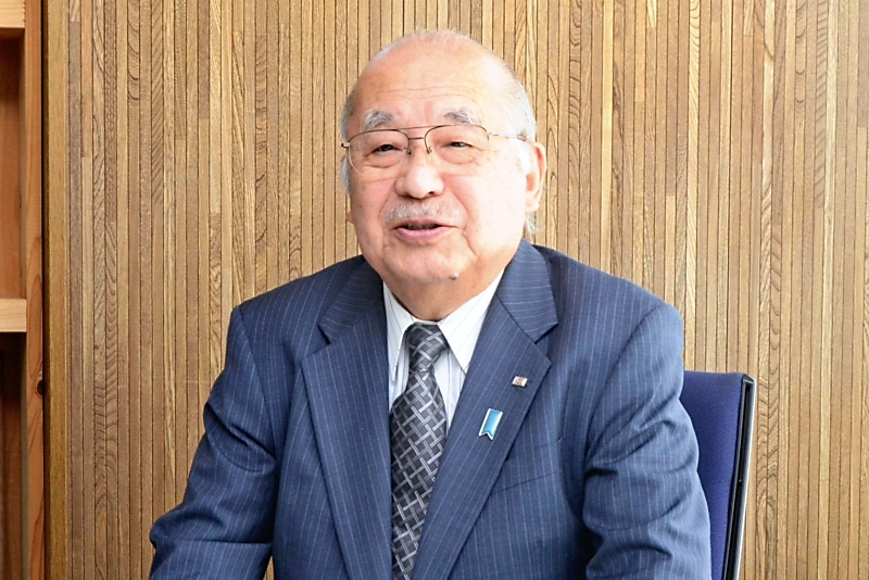 叙勲に輝く人々 写真集 昭和57年 甲信越版 新潟県 長野県 山梨県 勲章飾り額 桜材 - 叙勲・褒章・叙位ショップ