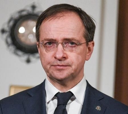 ボスとしてのエリツィン : ロシア大統領補佐官の記録 ボスとしてのエリツィン ロシア大統領補佐官の記録 中古本・書籍