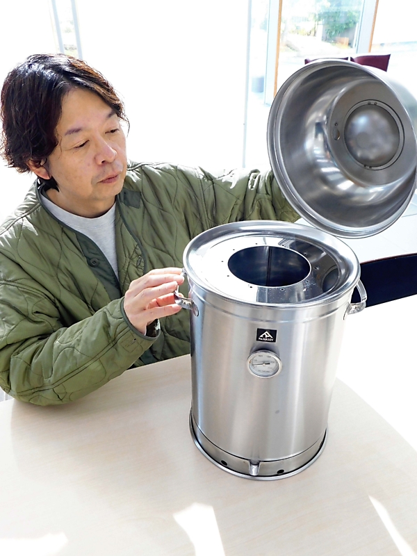 いろんな燻製、自宅やアウトドアで 雑貨販売のepice(長野市)が家庭用