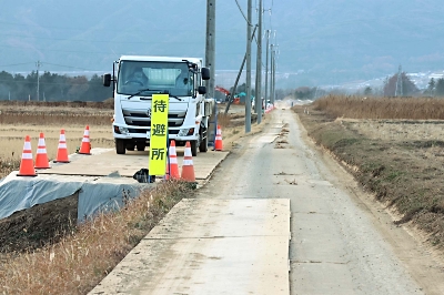 独自】1枚800キロの鉄板18枚盗まれる 伊那市内の工事現場2カ所で被害