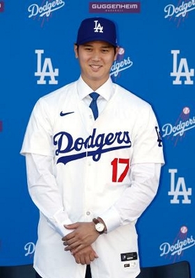 大谷「心よりうれしい」 入団会見、笑顔で4カ月ぶり肉声｜信濃毎日