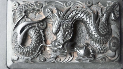 しなの歴史再見〉硯や故宮に刻まれた龍 爪の数で見える国際関係｜信濃