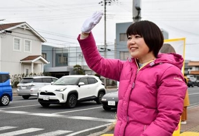 小川晶氏、当選から一夜明け喜び 前橋初の女性市長「何が変わるか」|信濃毎日新聞デジタル 信州・長野県のニュースサイト