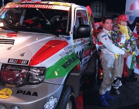 篠塚建次郎さん死去、75歳 ダカールラリー日本人初V｜信濃毎日新聞