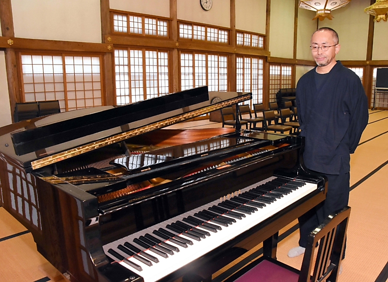 自由に演奏、本堂でストリートピアノ 一茶の菩提寺で5月5日に催し 信濃町の明専寺|信濃毎日新聞デジタル 信州・長野県のニュースサイト
