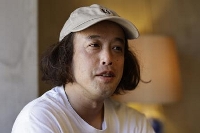 　お笑い芸人やついいちろうさん（撮影・横山純太郎）