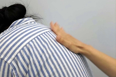 「むせた時に背中を叩かれる行為が実は危険？」専門家の見解を知る : 令和のニュース･話題など