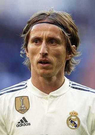 38歳のモドリッチと契約延長 レアル・マドリード｜信濃毎日新聞