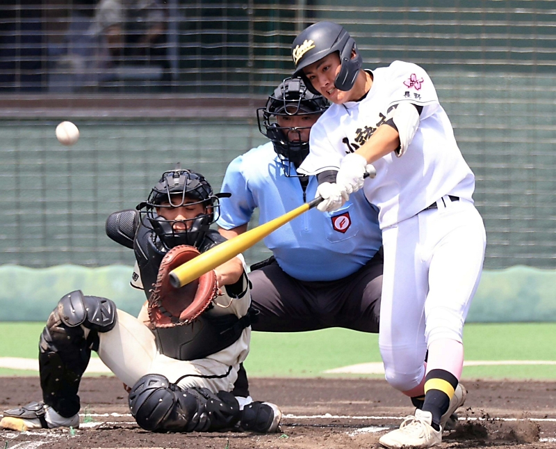 赤穂と小諸商、4強入り 高校野球長野大会・準々決勝｜信濃毎日新聞