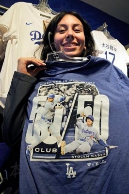 大谷翔平 LAドジャース 記念Tシャツ Mサイズ 50本塁打50盗塁クラブ img-6.jpg