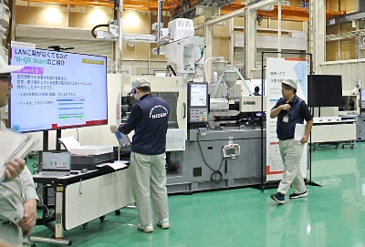 日精樹脂工業が最新技術の展示会 製造現場の課題にDX・IoTを|信濃毎日新聞デジタル 信州・長野県のニュースサイト
