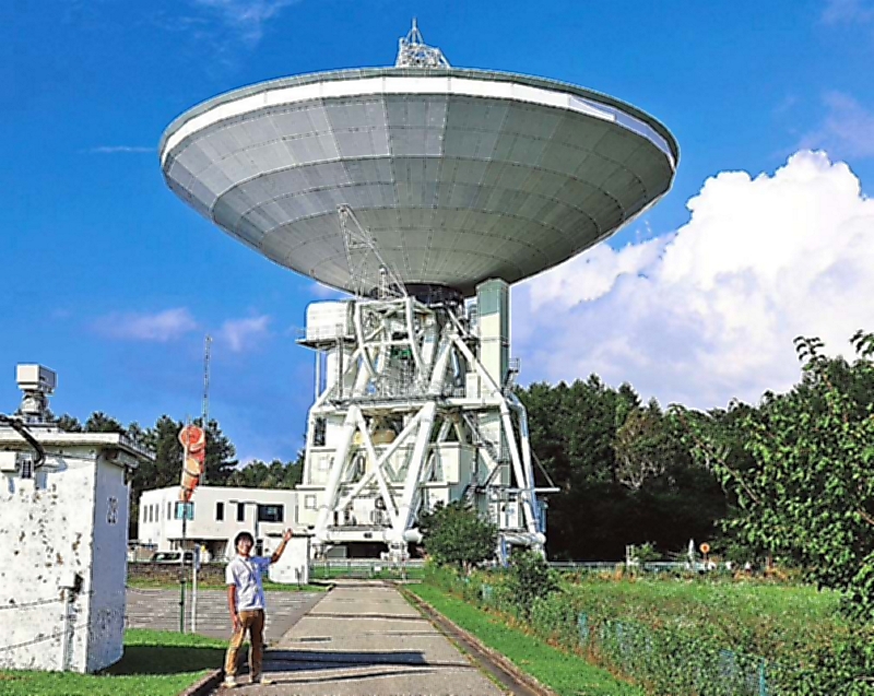 平面幾何｜放物線【パラボラアンテナの仕組み】 - 空間情報クラブ｜インフォマティクス運営のWebメディア パラボラアンテナ